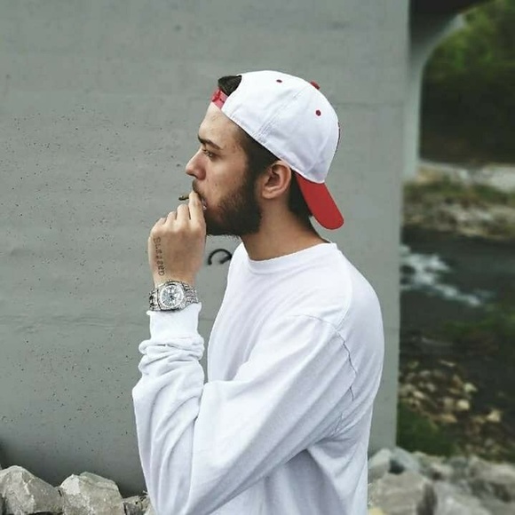 Meet your Posher, Dylan - Picture 1 of 1